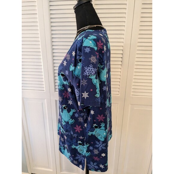 Sesame Street Cookie Monster Scrub Top Womens L Blue V Snow Winter Healthcare - Picture 4 of 13